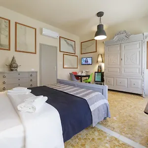 Budget Sonnino 37 , Cagliari Italie